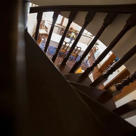 Luxury Apt. Inside Medieval Walls דירה